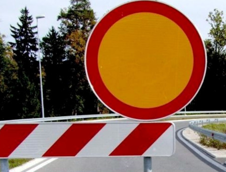 Popolna zapora cete
