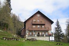 Planinski dom na PECI